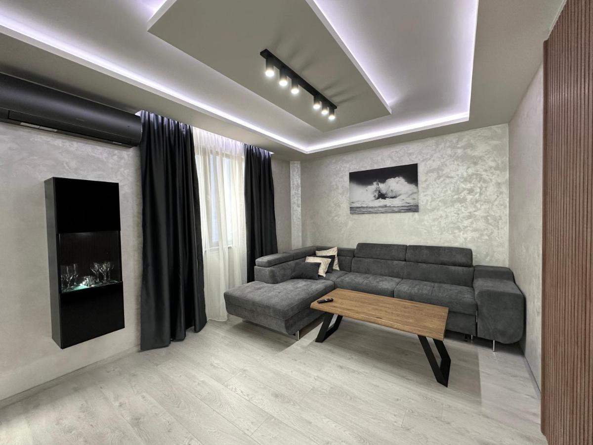 Елегантен Двустаен Апартамент Four Seasons Burgas Exterior photo